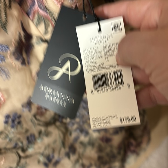 NWT Adrianna Papell Floral Embroidered Sheath with Bell Sleeves Dress Size 14 - Picture 7 of 10